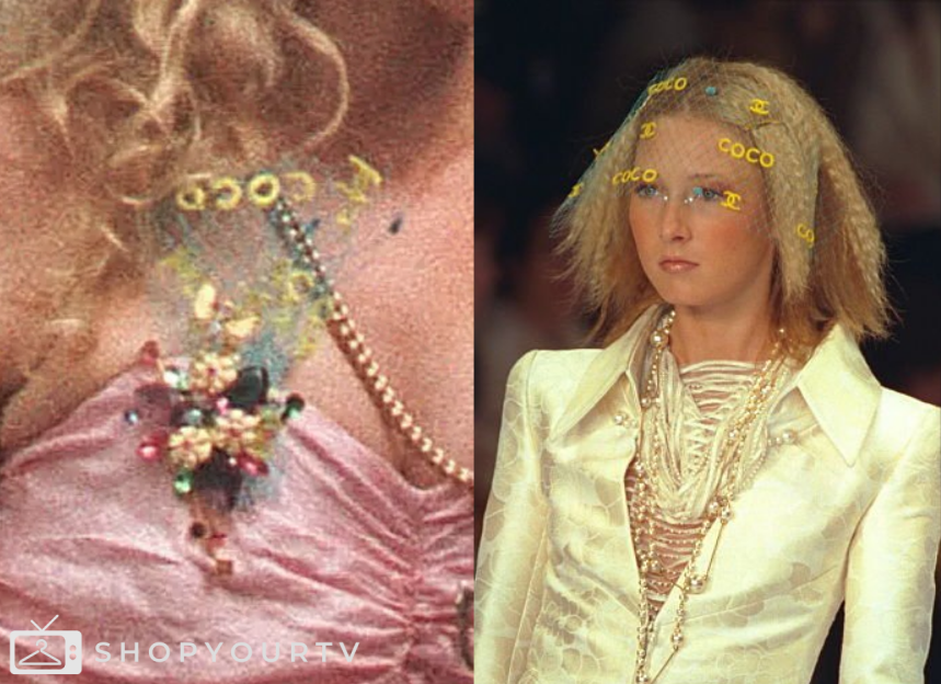 Sex And The City Season 4 Episode 2 Carrie s Brooch With Added Tulle sex-and-the-city-season-4-episode-2-carrie-s-brooch-with-added-tulle