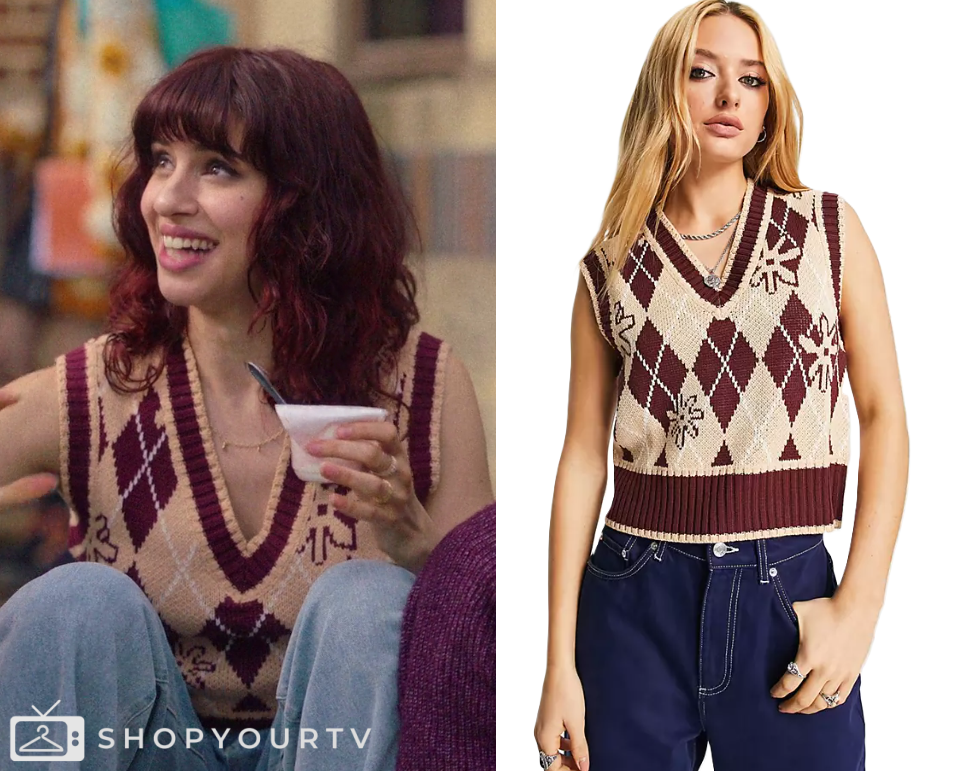 A Good Girls Guide To Murder Season 1 Episode 3 Lauren s Sweater Vest a-good-girls-guide-to-murder-season-1-episode-3-lauren-s-sweater-vest