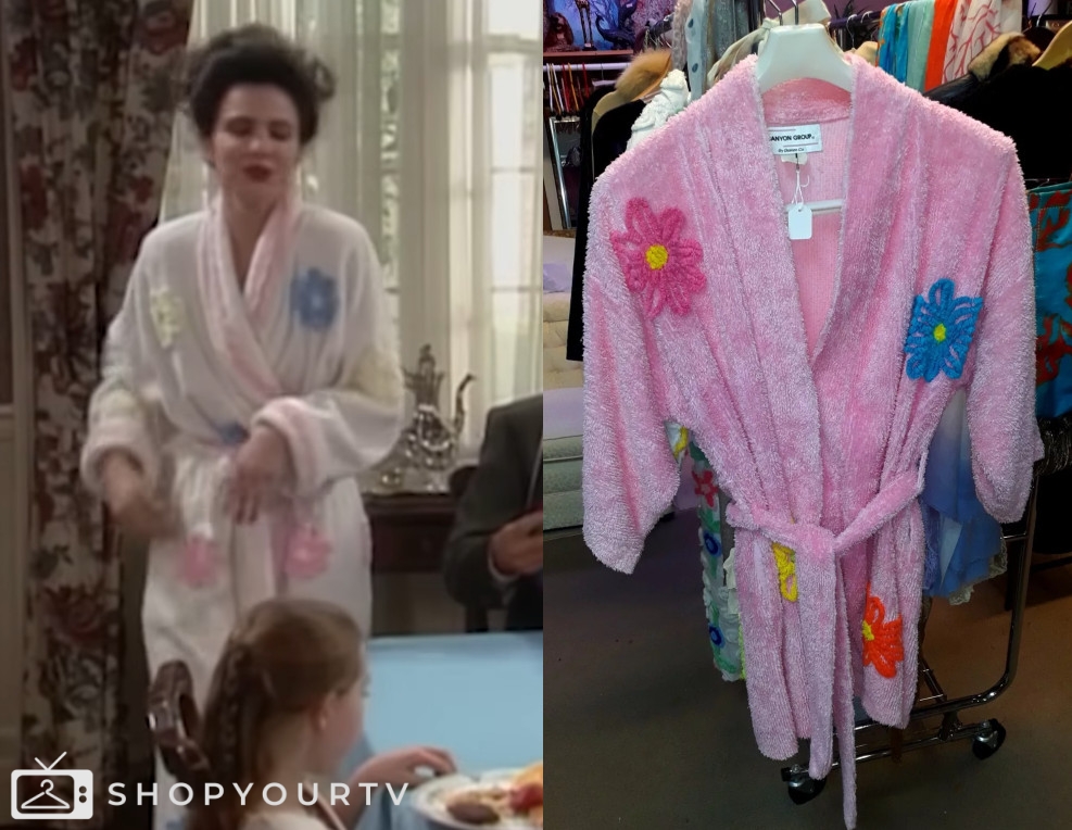 Fran Fine Robe The Nanny: Season 1 Episode 1 Fran's Flowers Robe | Shop Your TV