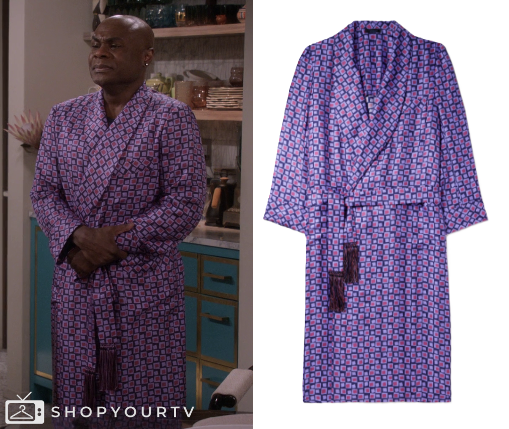 Mid-Century Modern: Season 1 Episode 2 Arthur's Silk Printed Robe ...