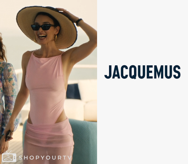 chloe pink dress white lotus We are still in shock with Chloe from the last episode of White Lotus. In Jacquemus, customs look for the show.