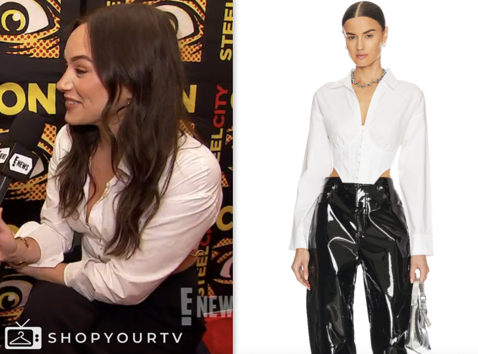 emily curl, E! News, white cropped shirt
