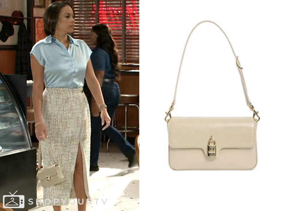 Nicole Dupree Richardson, beyond the gates, beige bag, Daphnée Duplaix