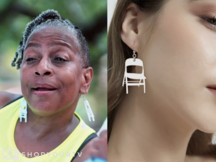 bachelor in paradise, white folding chair earrings, Natascha Hardee