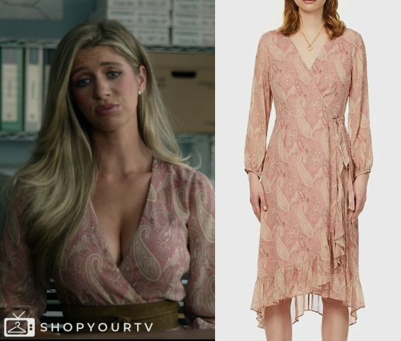 hunting wives girl in pink dress The real star of the show